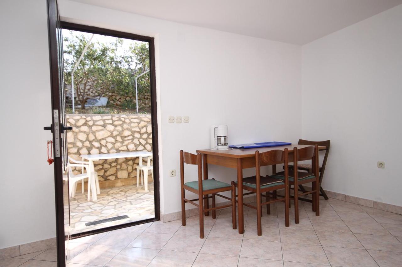 Apartments By The Sea Kustici, Pag - 6335 Zubovići Kültér fotó